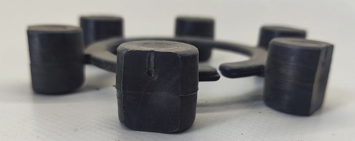 027072 Муфта эластичная радиального когтя (Geringhoff)