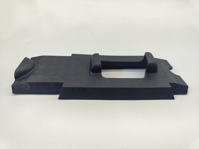 Кришка висівного апарату нижня сітківці kinze, john deere (gd15700 )