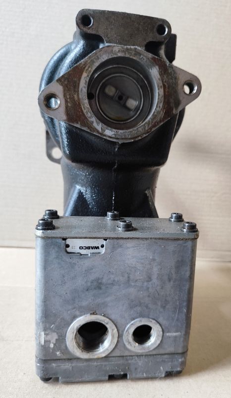 Повітряний компресор 04298359 (LK3866) для двигунів WABCO