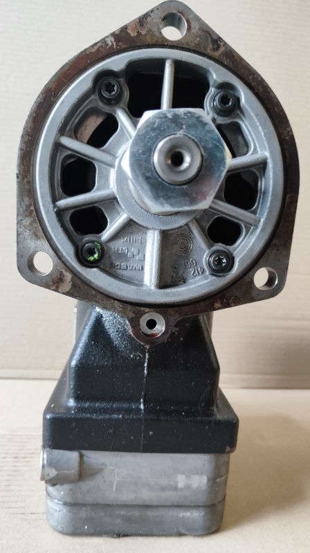 Повітряний компресор 04298359 (LK3866) для двигунів WABCO